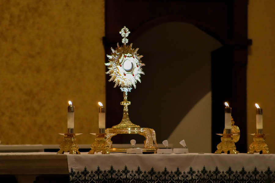 eucharistic adoration